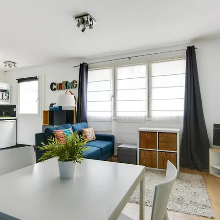 Quiet Between Train Stations And The Opera. Casa vacanze Lilla