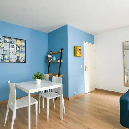 Quiet Between Train Stations And The Opera. Vakantiehuis